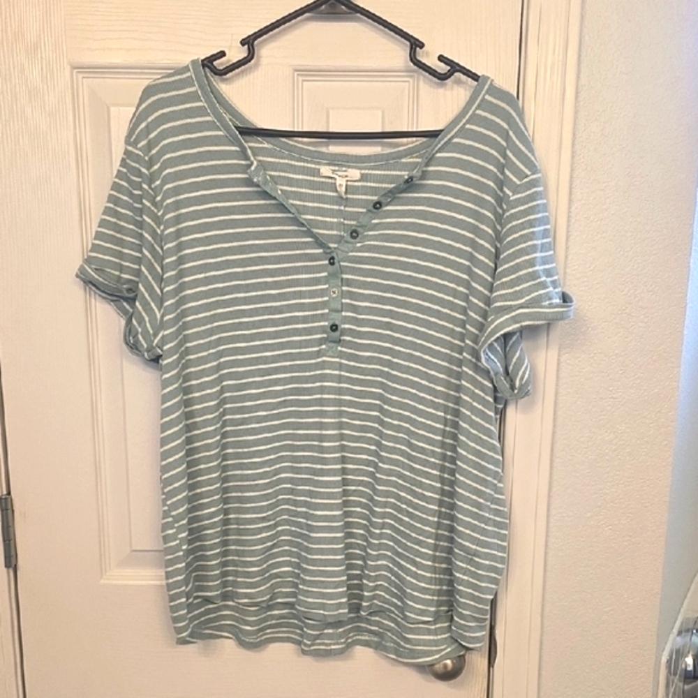 Maurices Green Striped Button-Up Blouse